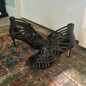 Sigerson Morrison Strappy Black Leather Sandal, size 8
(Fits like 8.5)